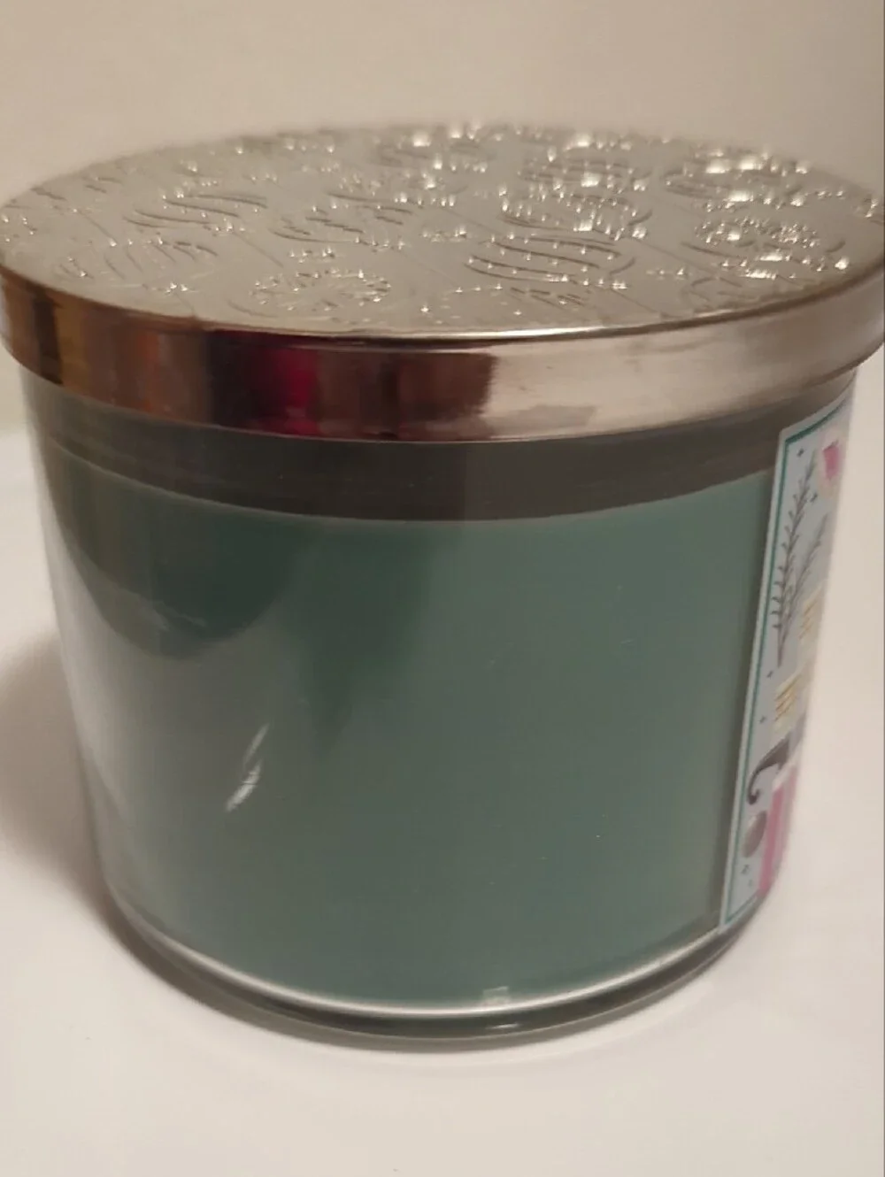 Bath & Body Works Top Shelf Elf Candle — Light Blue with Silver Lid